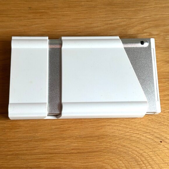 iWerkz Universal Folding Bluetooth Keyboard, White (44652WH) - Picture 8 of 15